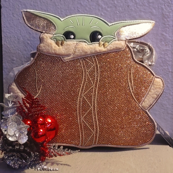 Baby Yoda Crossbody Bag - Picture 10 of 11